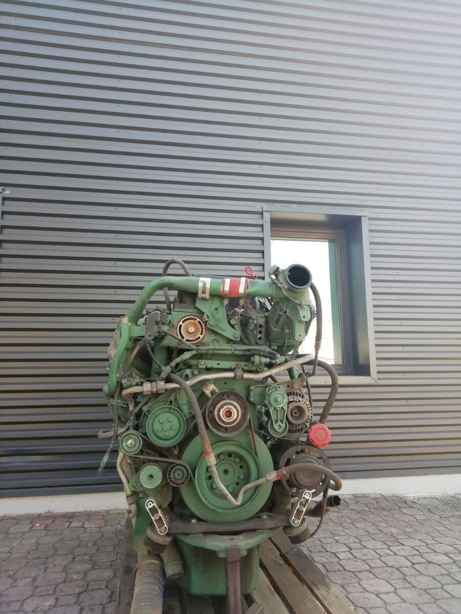 motore RENAULT DXI13 - DXI 13 440 hp per camion RENAULT PREMIUM - MAGNUM - EURO 5
