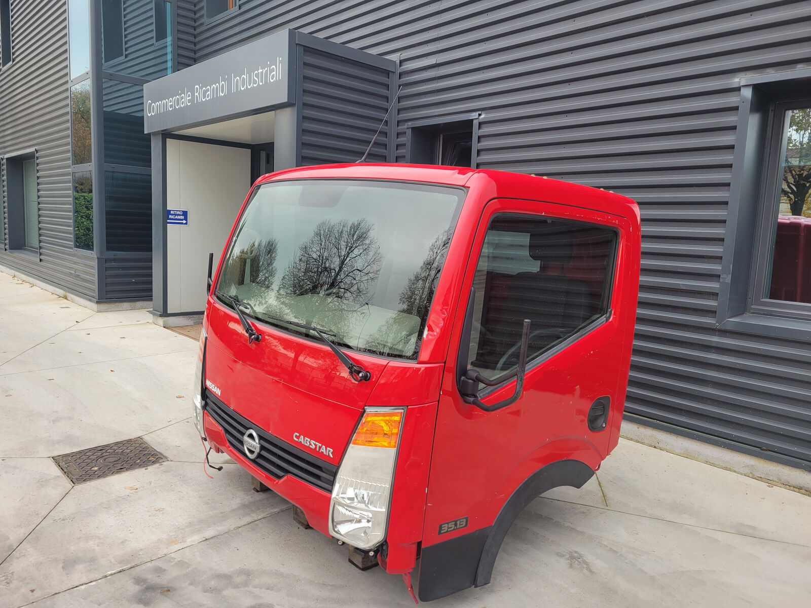 cabina NISSAN Cabstar per commercial vehicle - light truck NISSAN 2^ Serie