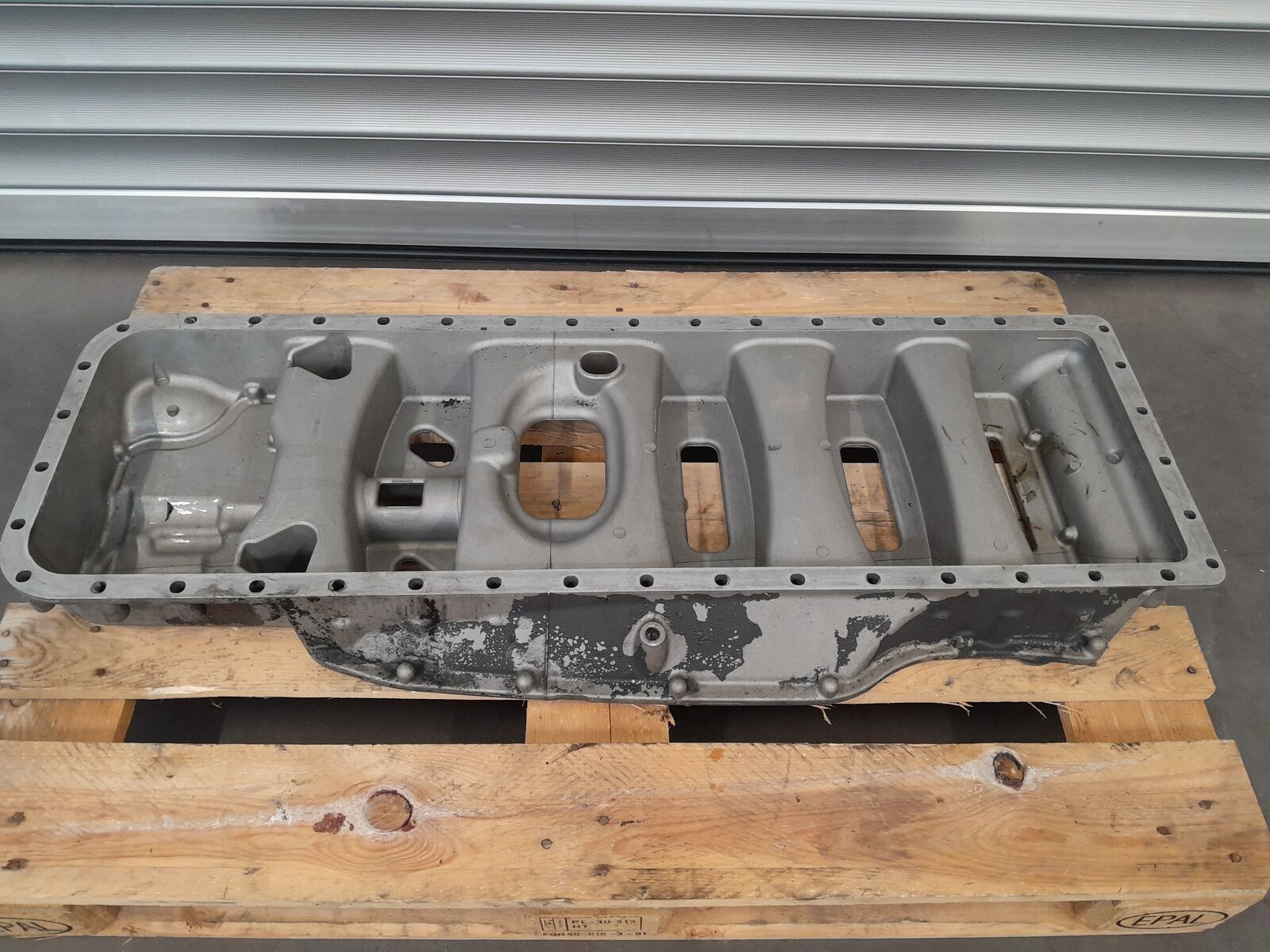 altri ricambi per motore SCANIA Oil Pan Frame per camion SCANIA R Series, G Series, P Series