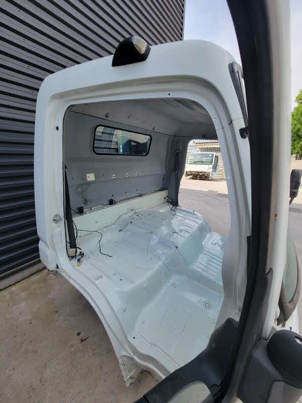 cabina MITSUBISHI FUSO "C" per commercial vehicle - light truck Mitsubishi Fuso Euro 5