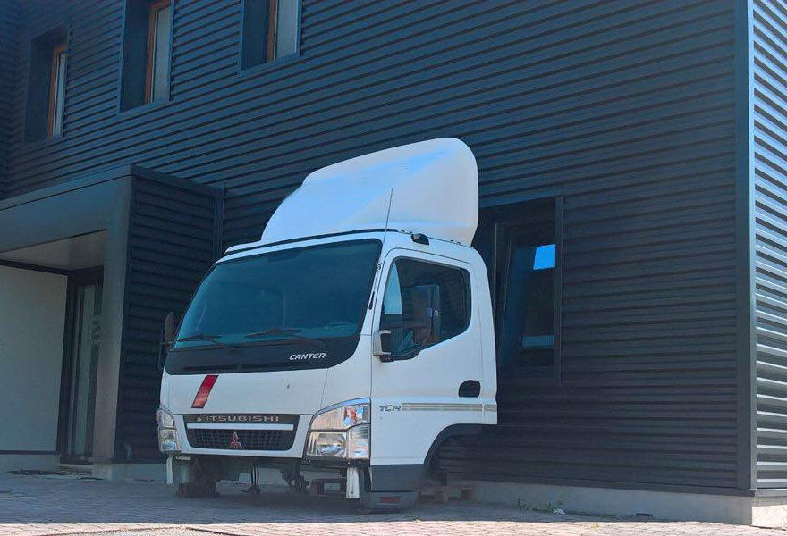 cabina MITSUBISHI CANTER "C" per camion MITSUBISHI Canter - Large cab