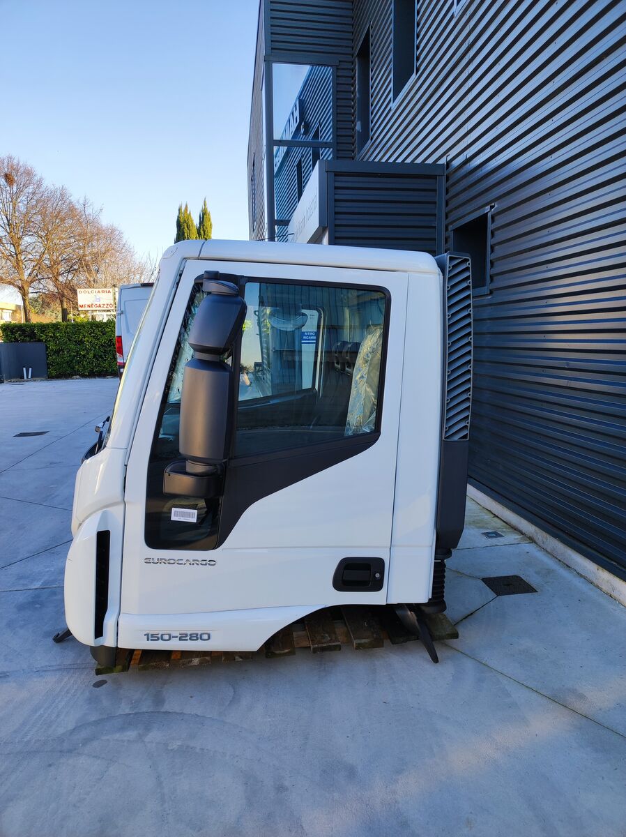 cabina IVECO Eurocargo E6 per camion IVECO DAY CAB