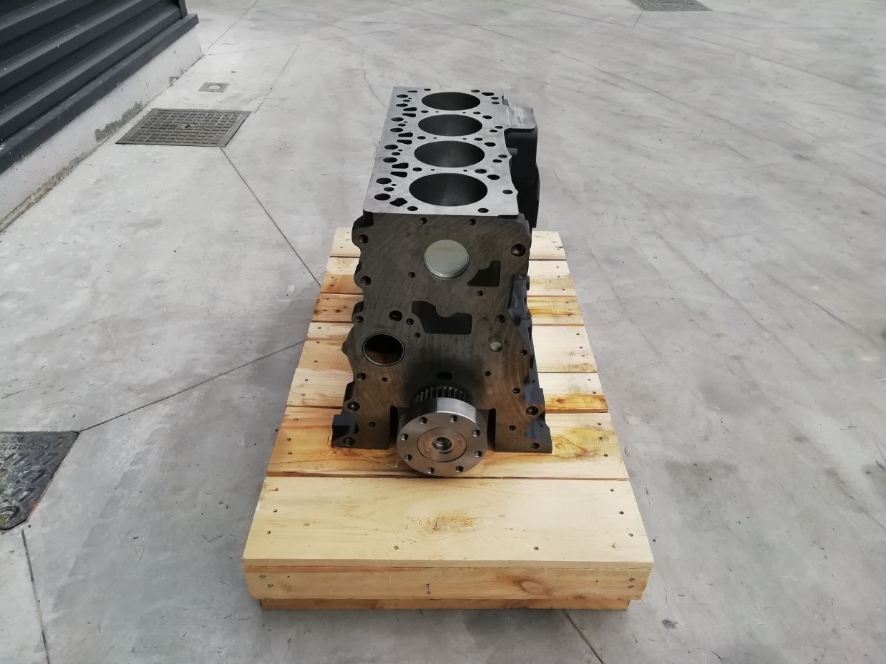 motore IVECO F4BE0454B per construction equipment - excavator - excavator IVECO SHORTBLOCK