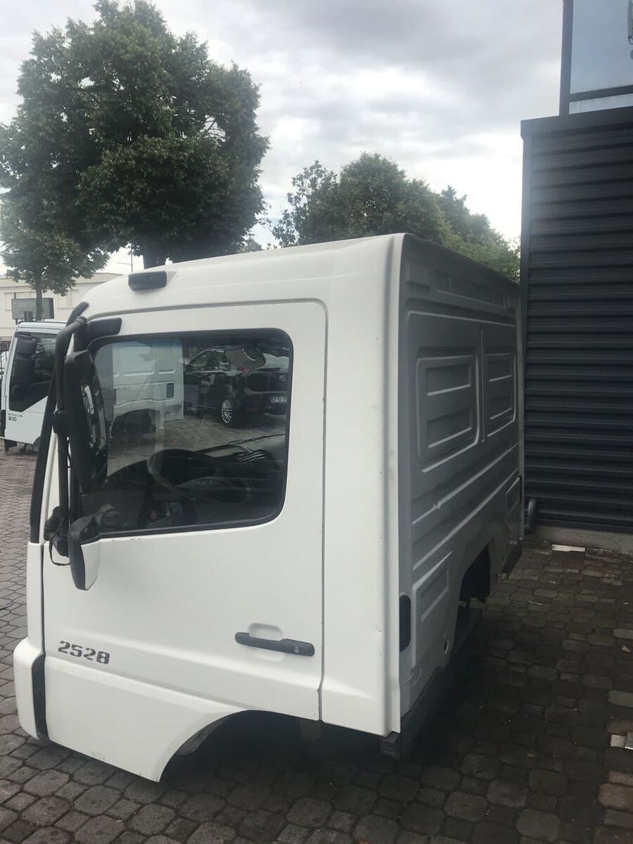 cabina MERCEDES-BENZ AXOR EURO 4 EURO 5 per camion MERCEDES-BENZ AXOR - DAY CABIN