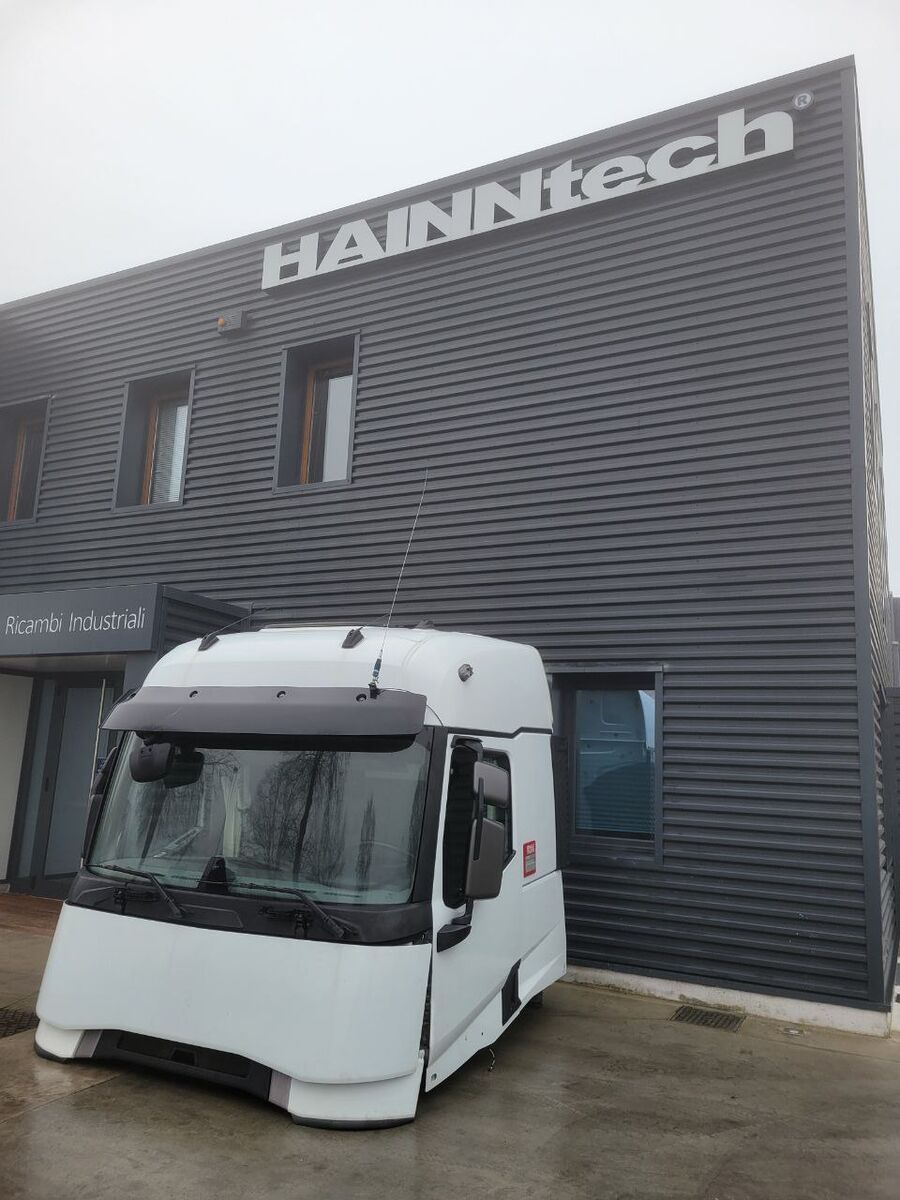 cabina RENAULT T High / T-High per camion RENAULT Euro 6