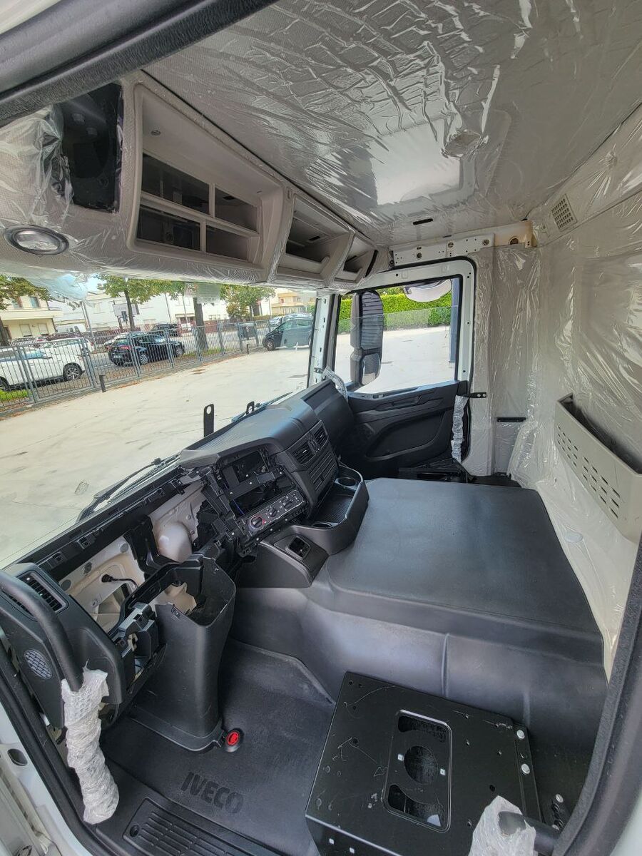 cabina IVECO X-Way S-Way T-Way per camion IVECO Euro 6 - Day Cab