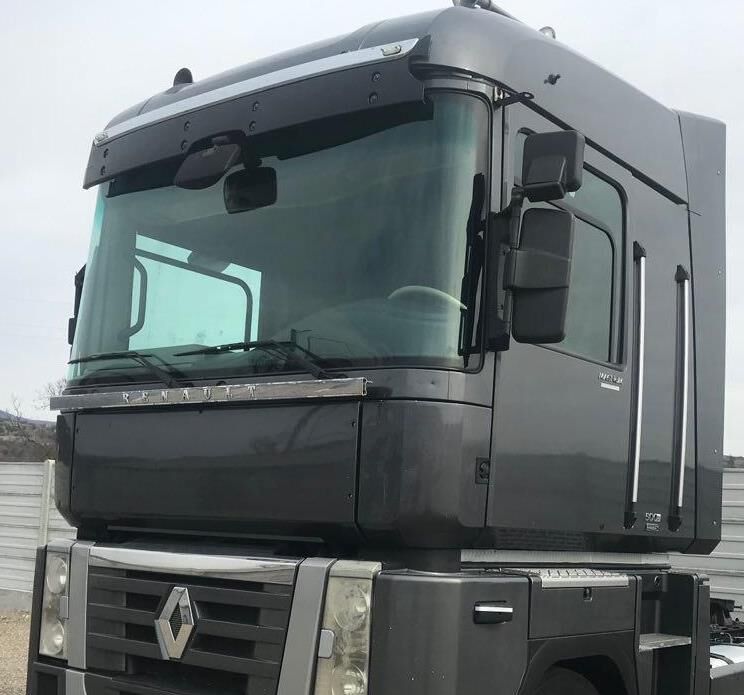 cabina RENAULT MAGNUM Euro 5 per camion RENAULT MAGNUM