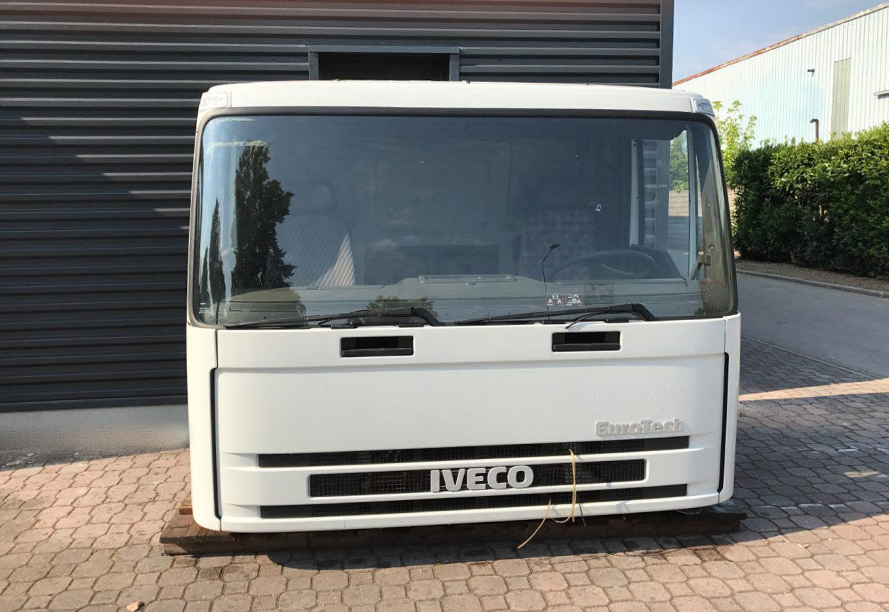 cabina IVECO Eurotech - Eurotrakker Euro 3 per camion IVECO Eurotech - Eurotrakker DAY CAB