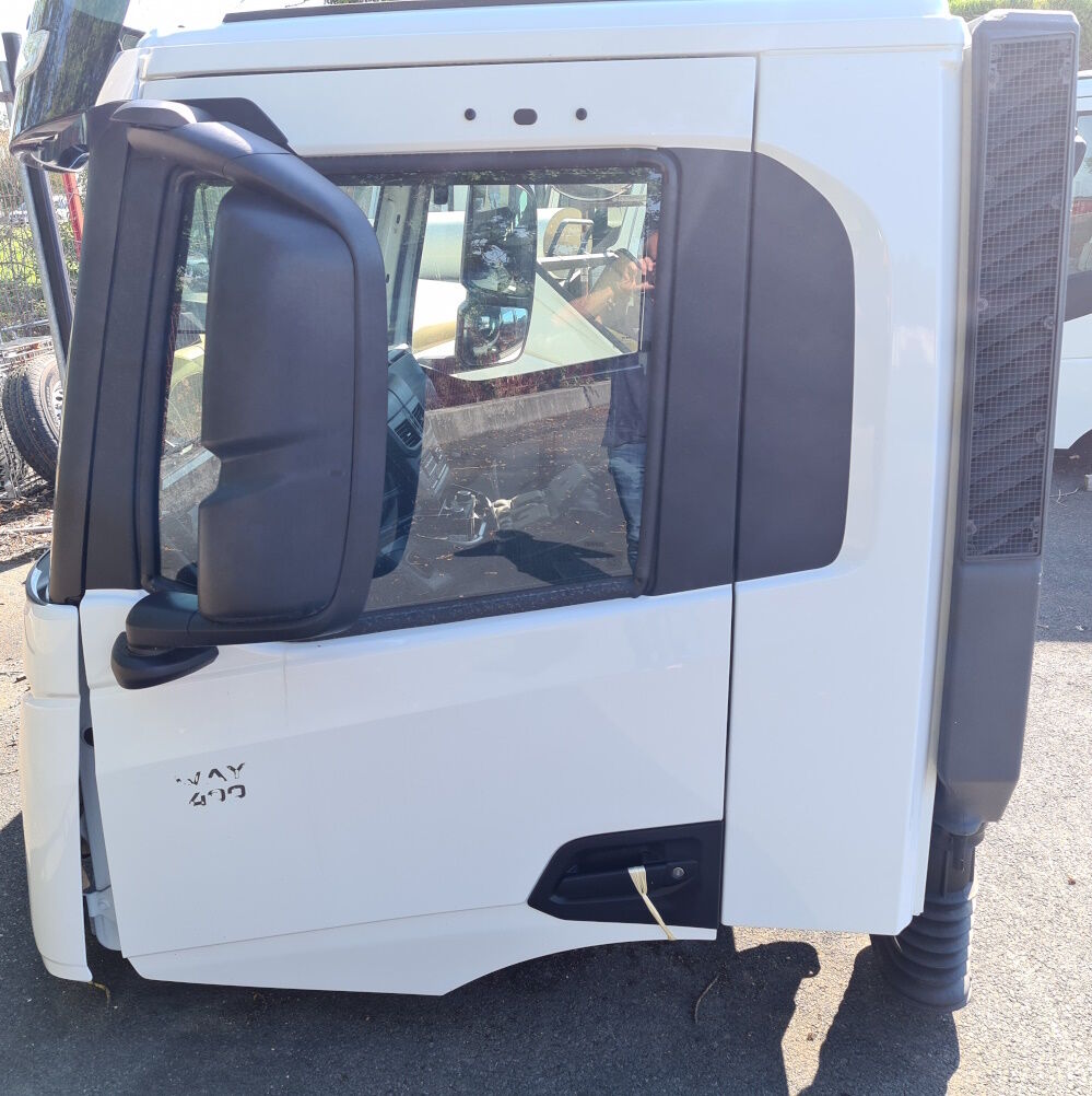 cabina IVECO T-Way / X-Way / S-Way (day cab) per camion IVECO Euro 6 - M.Y. 2022