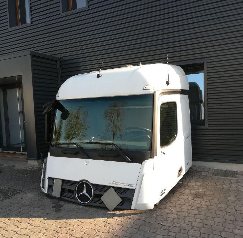 cabina MERCEDES-BENZ ACTROS AROCS 2300 mm MP4 per camion MERCEDES-BENZ AROCS ACTROS STREAMSPACE 170 mm ENGINE TUNNEL