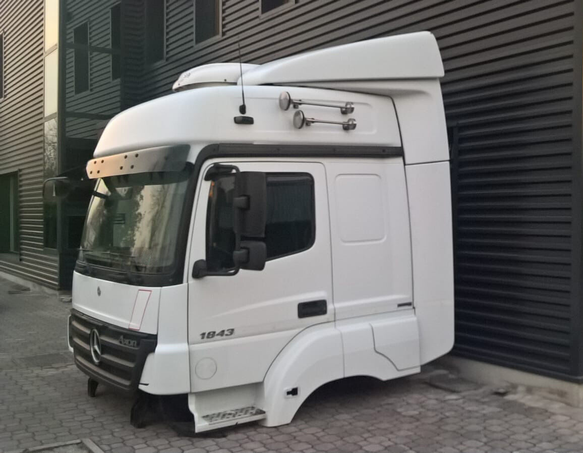 cabina MERCEDES-BENZ AXOR EURO 5 per camion MERCEDES-BENZ AXOR HIGH ROOF SLEEPER CABIN