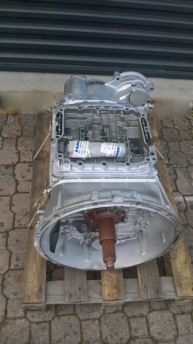 cambio RENAULT AT/VT REBUILT WITH WARRANTY per camion RENAULT Premium, Kerax, Magnum