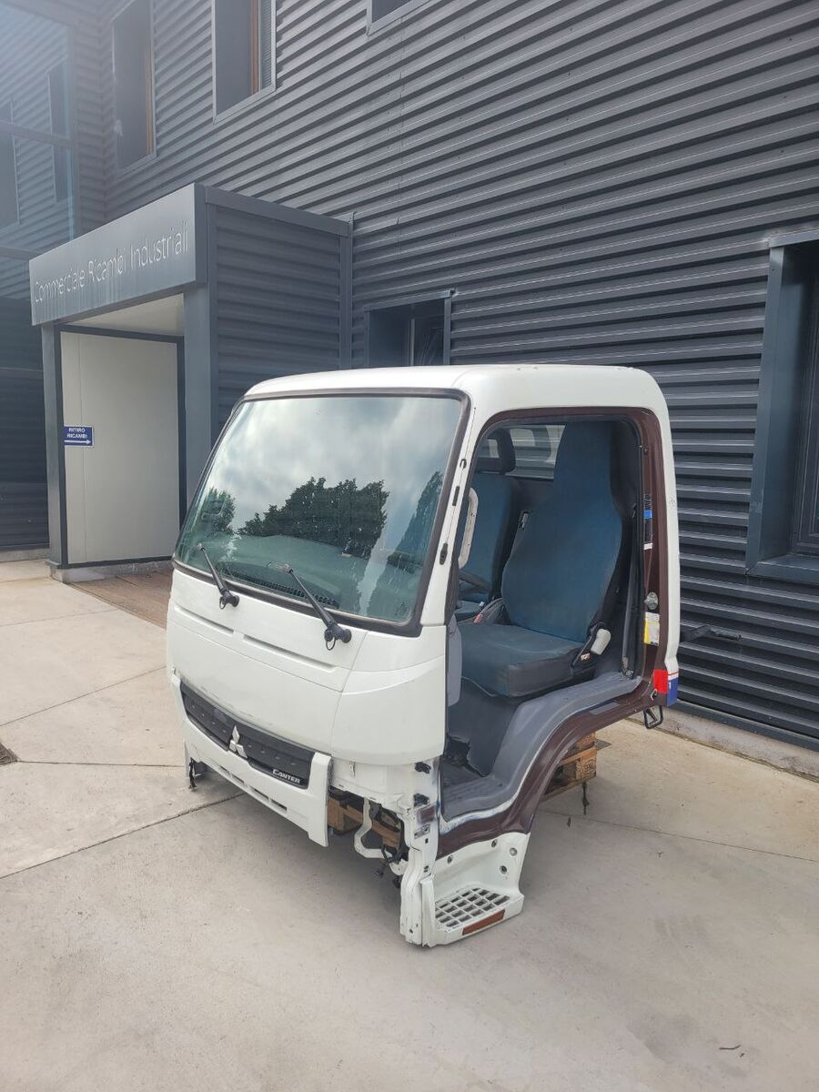 cabina MITSUBISHI FUSO S TYPE - NARROW per commercial vehicle - light truck Mitsubishi Fuso "S" Euro 6