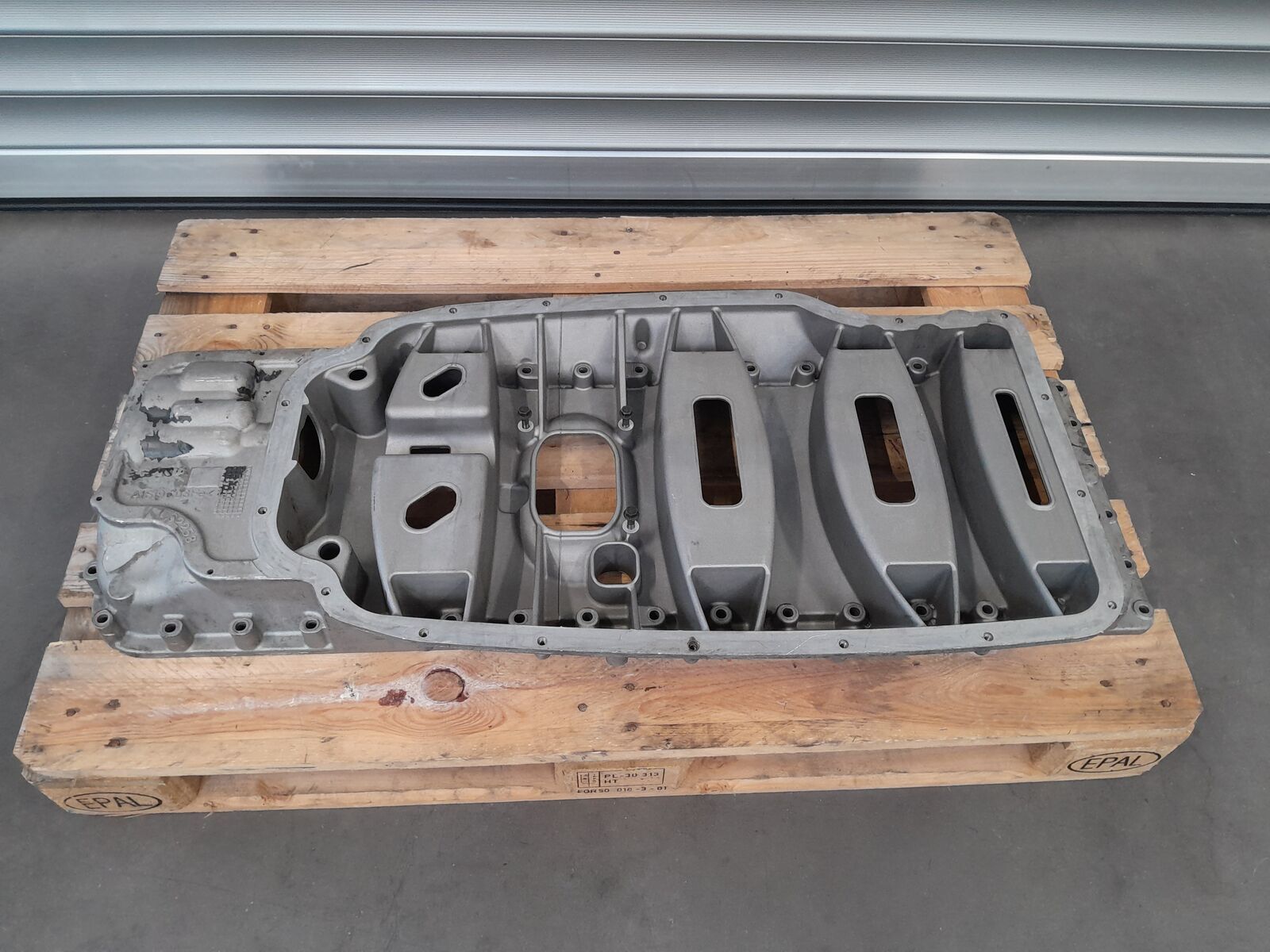 altri ricambi per motore SCANIA Oil Pan Frame per camion SCANIA R Series, G Series, P Series