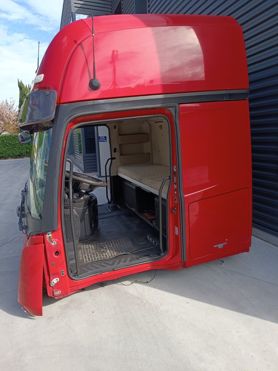 cabina MERCEDES-BENZ ACTROS MP4 GIGA SPACE per camion MERCEDES-BENZ