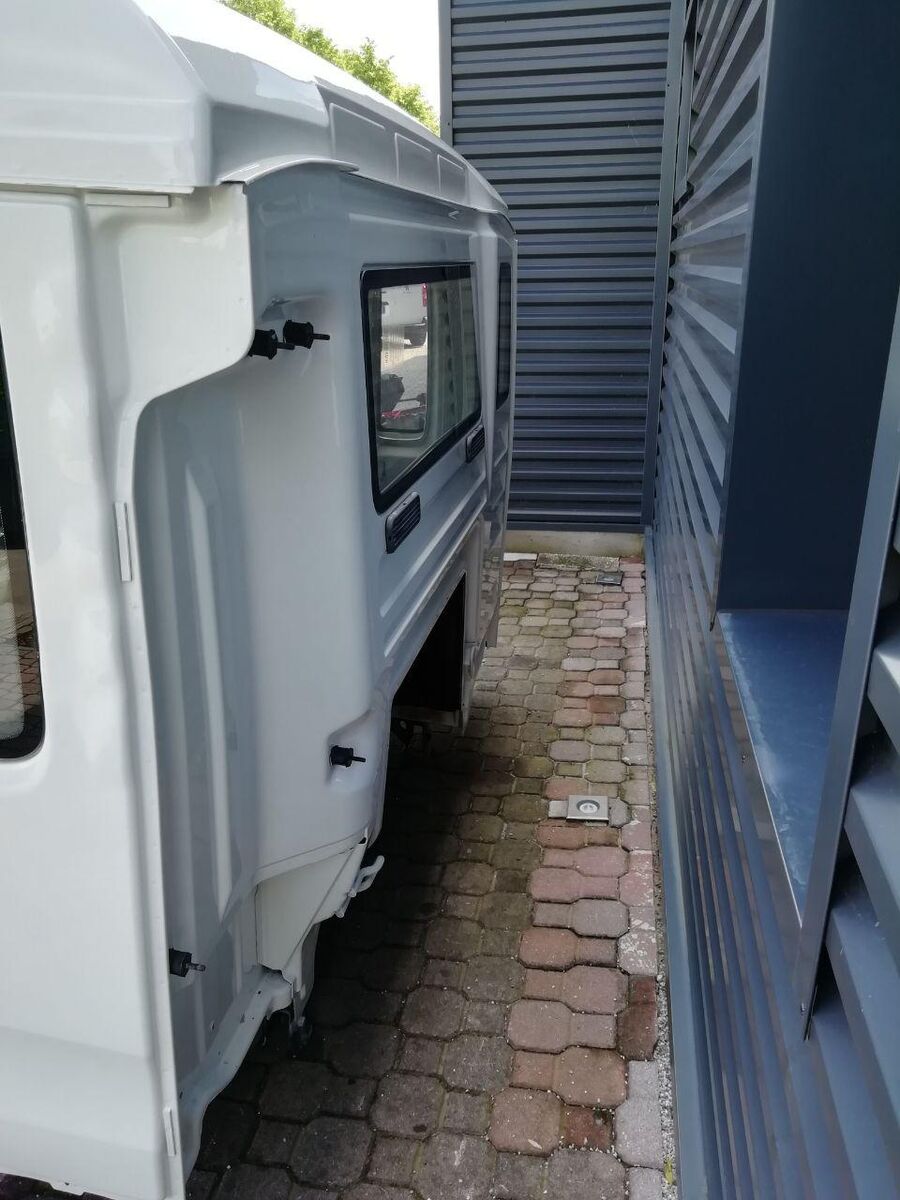 cabina MAN TGS Euro 5 per camion MAN TGS medium cab