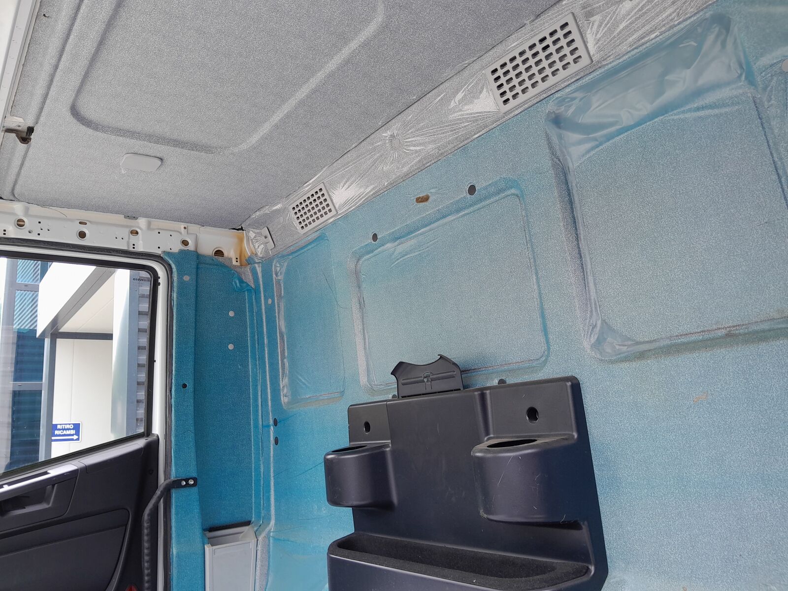 cabina IVECO Trakker E6 per camion IVECO Euro 6 - Day Cab